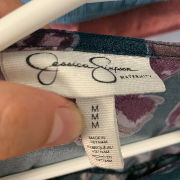 Jessica Simpson Maternity top Medium - Picture 2 of 3